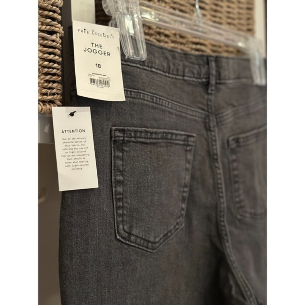 Free Assembly Grey Jogger Mom Jeans w/ Adjust Waist‎ - Girls Size 18 **NWT ** - Picture 8 of 10